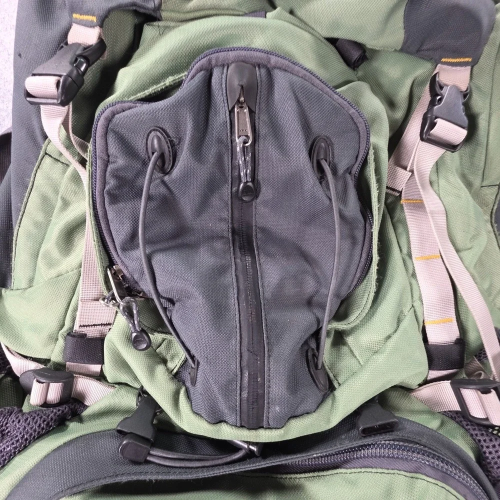 Vintage Mountainsmith backpack Scarlet Green Used Condition Internal Frame
